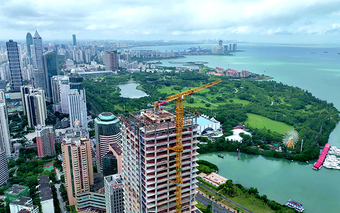 海闊憑“塔”躍 | 徐工塔機(jī)助建?？谥泻H中心